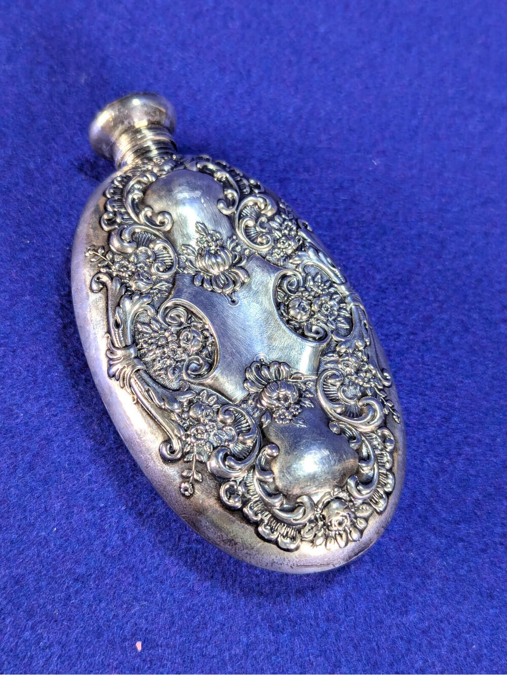 Antique Sterling Silver Repousse Perfume Scent Flask Floral Victorian Revival - Picture 5 of 11